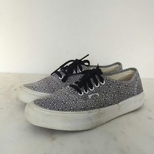 VANS - geometric print sneakers
